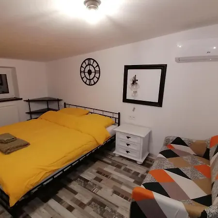 Robi Loft Apartament בית הארחה