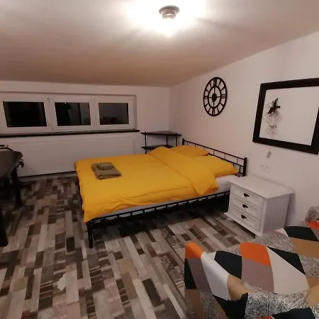 Robi Loft Apartament טארנאו