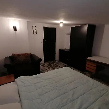 Robi Loft Apartament * טארנאו