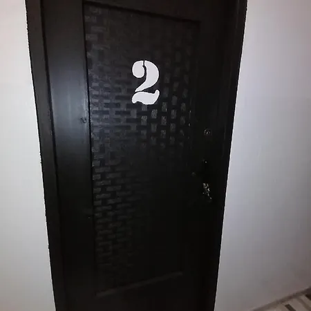 Robi Loft Apartament טארנאו